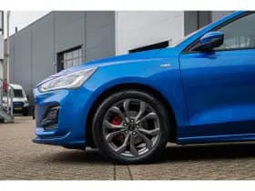 Ford Focus thumbnail 6
