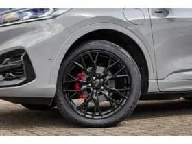 Ford Kuga thumbnail 3