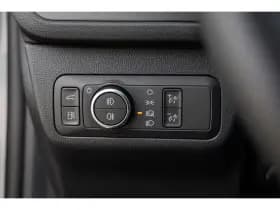 Ford Kuga thumbnail 47