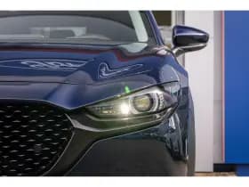 Mazda CX-30 thumbnail 4
