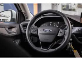 Ford Focus thumbnail 22