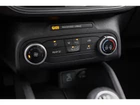 Ford Focus thumbnail 32