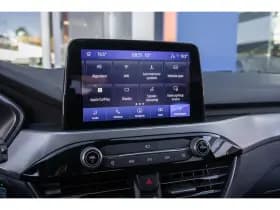 Ford Kuga thumbnail 33