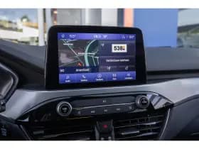 Ford Kuga thumbnail 38