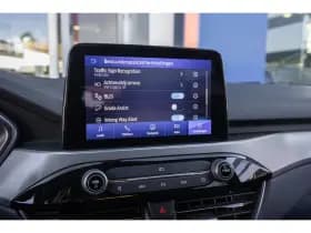 Ford Kuga thumbnail 41