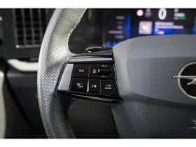 Opel Astra Sports Tourer thumbnail 24