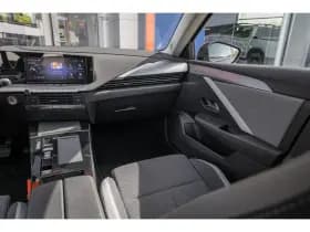 Opel Astra Sports Tourer thumbnail 41