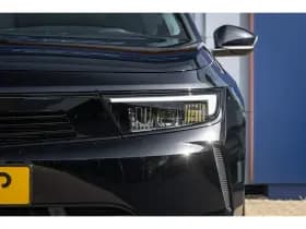 Opel Astra Sports Tourer thumbnail 6