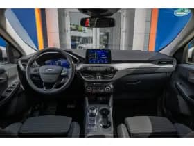 Ford Kuga thumbnail 2