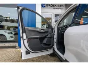 Ford Kuga thumbnail 21