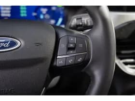 Ford Kuga thumbnail 33