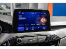 Ford Kuga thumbnail 44