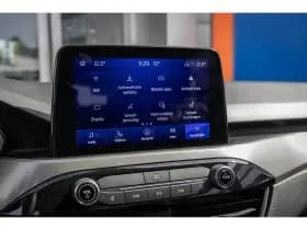 Ford Kuga thumbnail 47