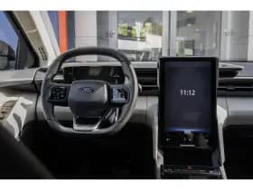 Ford Explorer thumbnail 12