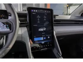 Ford Explorer thumbnail 35