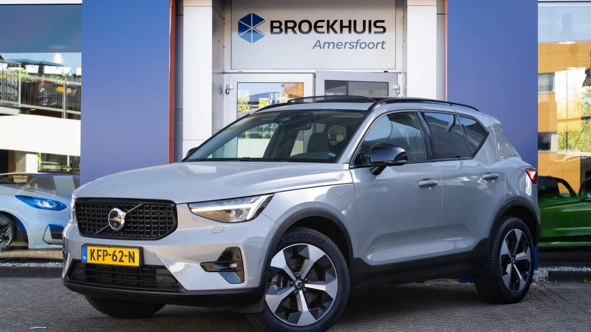 Volvo XC40 — foto 1