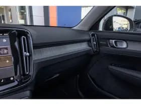 Volvo XC40 thumbnail 35