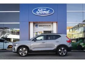 Volvo XC40 thumbnail 5