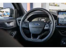 Ford Focus thumbnail 17
