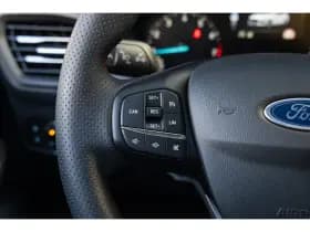 Ford Focus thumbnail 19