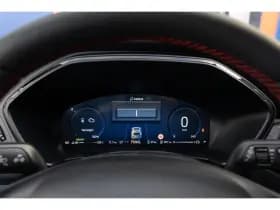 Ford Kuga thumbnail 33