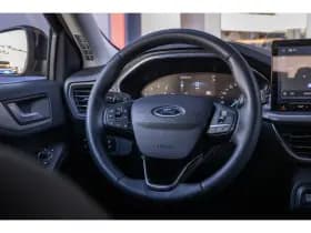 Ford Focus thumbnail 19