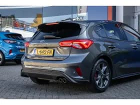 Ford Focus thumbnail 8