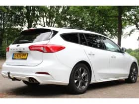 Ford Focus thumbnail 40