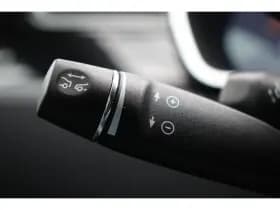 Tesla Model S thumbnail 30