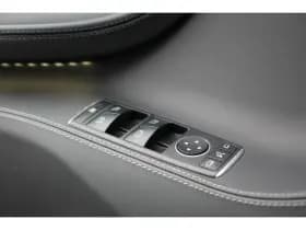 Tesla Model S thumbnail 43
