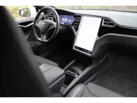 Tesla Model S thumbnail 8