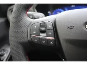 Ford Kuga thumbnail 11