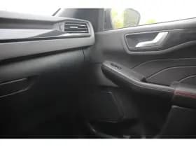 Ford Kuga thumbnail 43