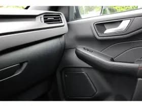 Ford Kuga thumbnail 46