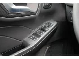 Ford Kuga thumbnail 52
