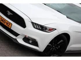 Ford Mustang thumbnail 8