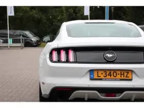 Ford Mustang thumbnail 9