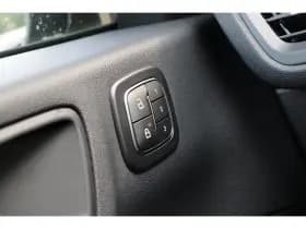 Ford Kuga thumbnail 26