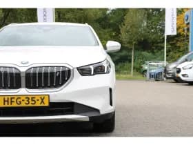 BMW i5 thumbnail 36