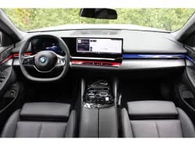 BMW i5 thumbnail 5