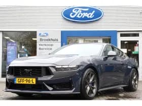 Ford Mustang thumbnail 1