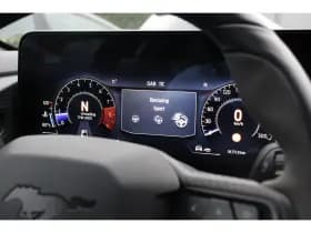 Ford Mustang thumbnail 25