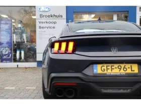 Ford Mustang thumbnail 8