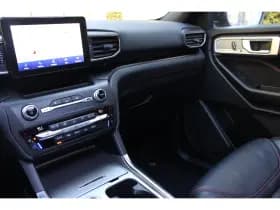 Ford Explorer thumbnail 32