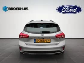 Ford Focus thumbnail 4