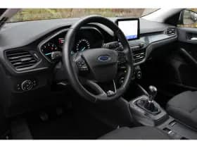 Ford Focus thumbnail 8