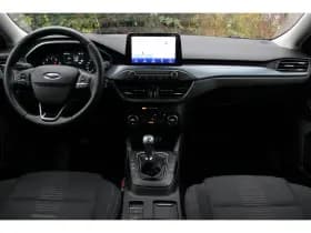 Ford Focus thumbnail 9