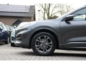 Ford Kuga thumbnail 33