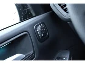 Ford Kuga thumbnail 11