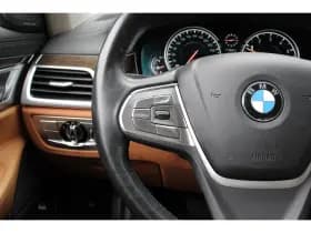 BMW 7-Serie thumbnail 12